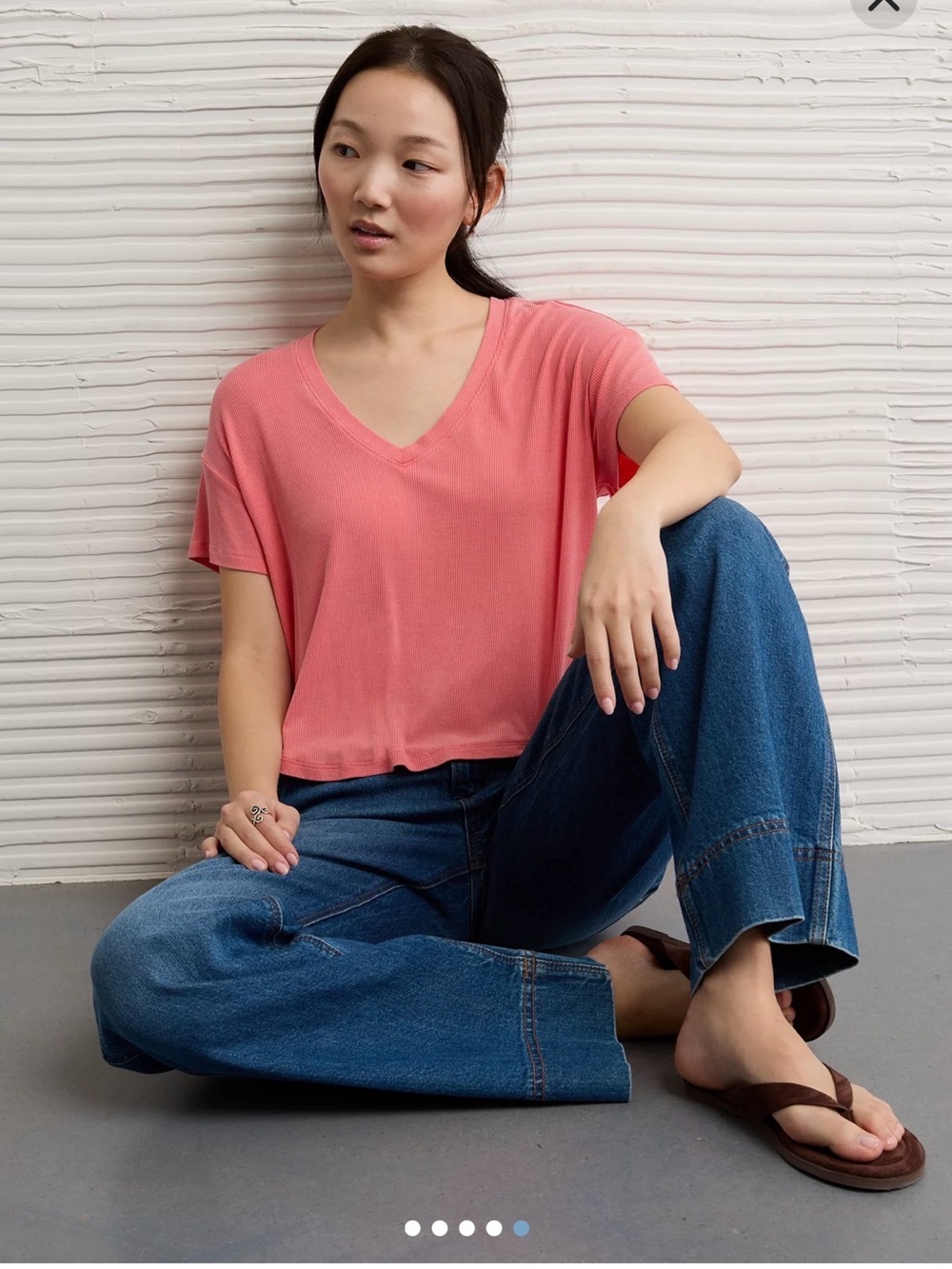 AE Ribbed V Neck tshirt